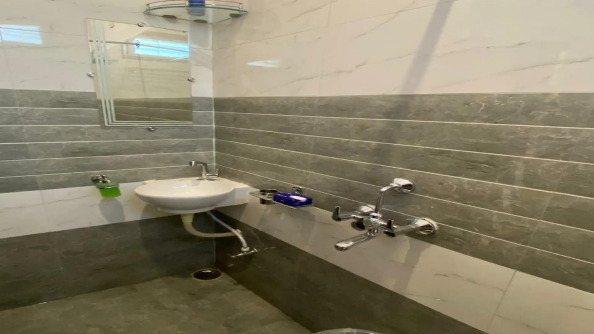 ***  Hotel O Data Shree Udaipur India