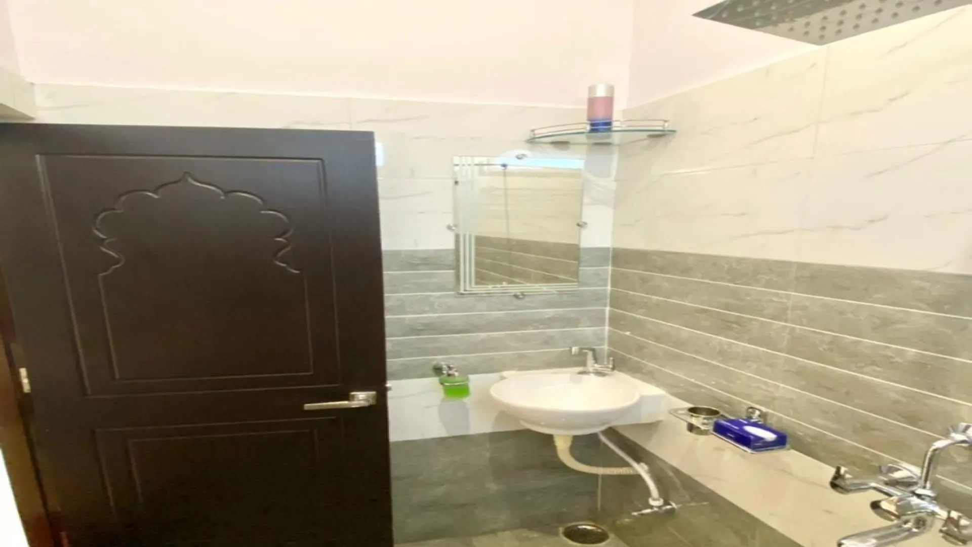 Hotel O Data Shree Udaipur